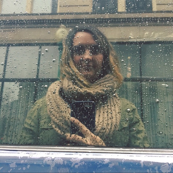 Meet your Posher, Alicia - Picture 1 of 1